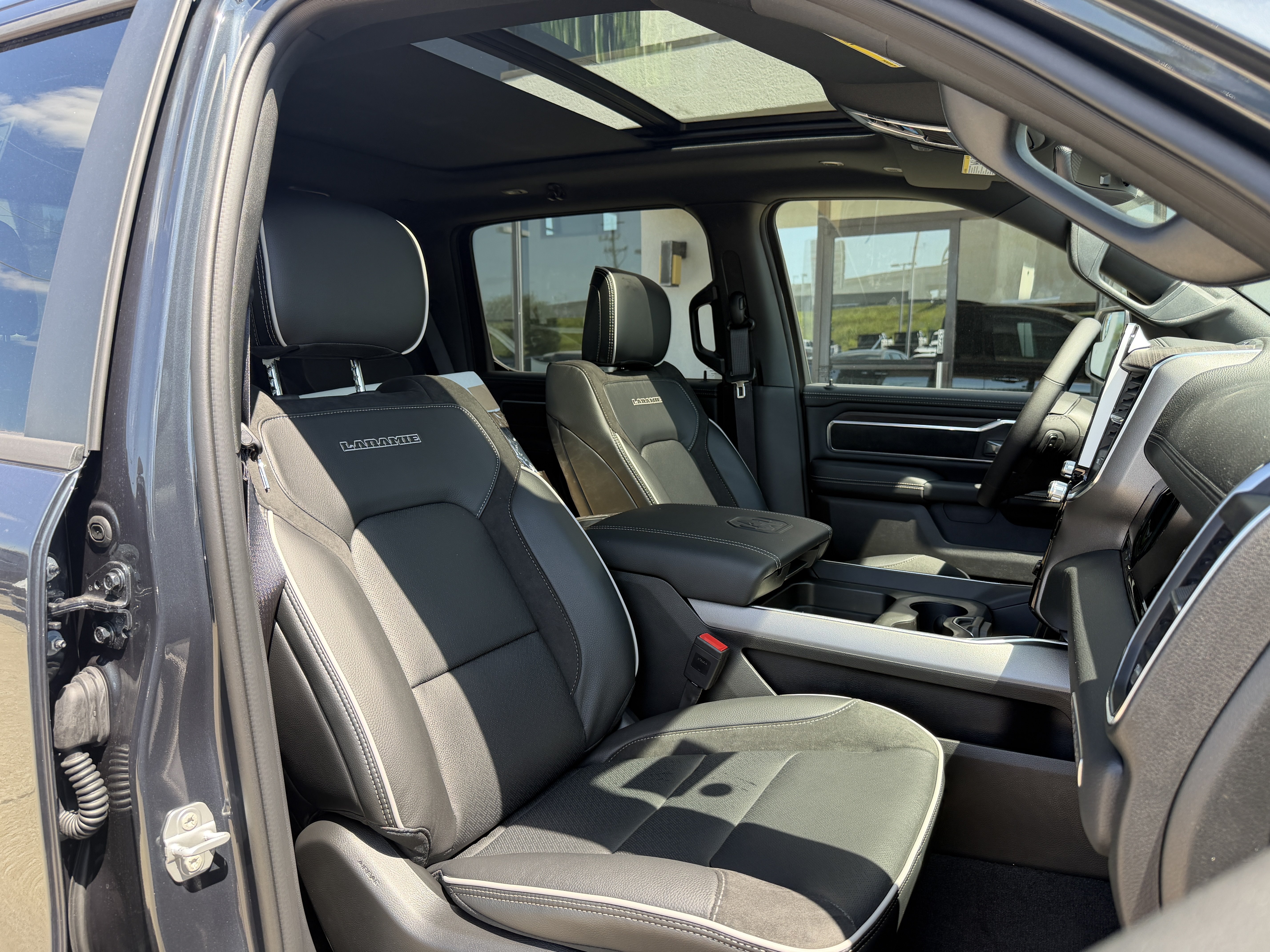 New 2026 RAM 1500 Laramie w/ Night Edition AWD/4WD image 24