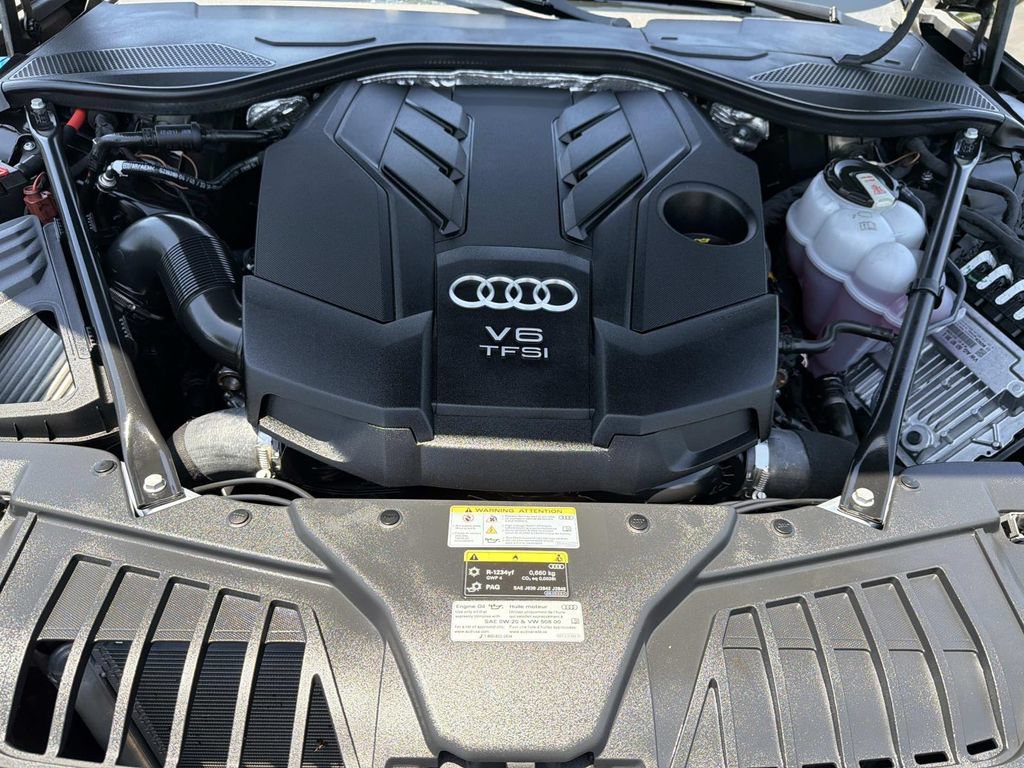 Used 2024 Audi A8 L 3.0T AWD/4WD image 23