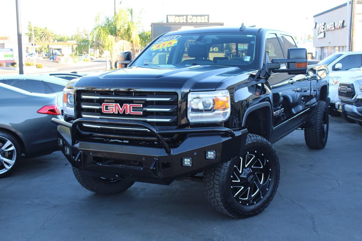 Used 2015 GMC Sierra 2500 SLT w/ Duramax Plus Package AWD/4WD image 45