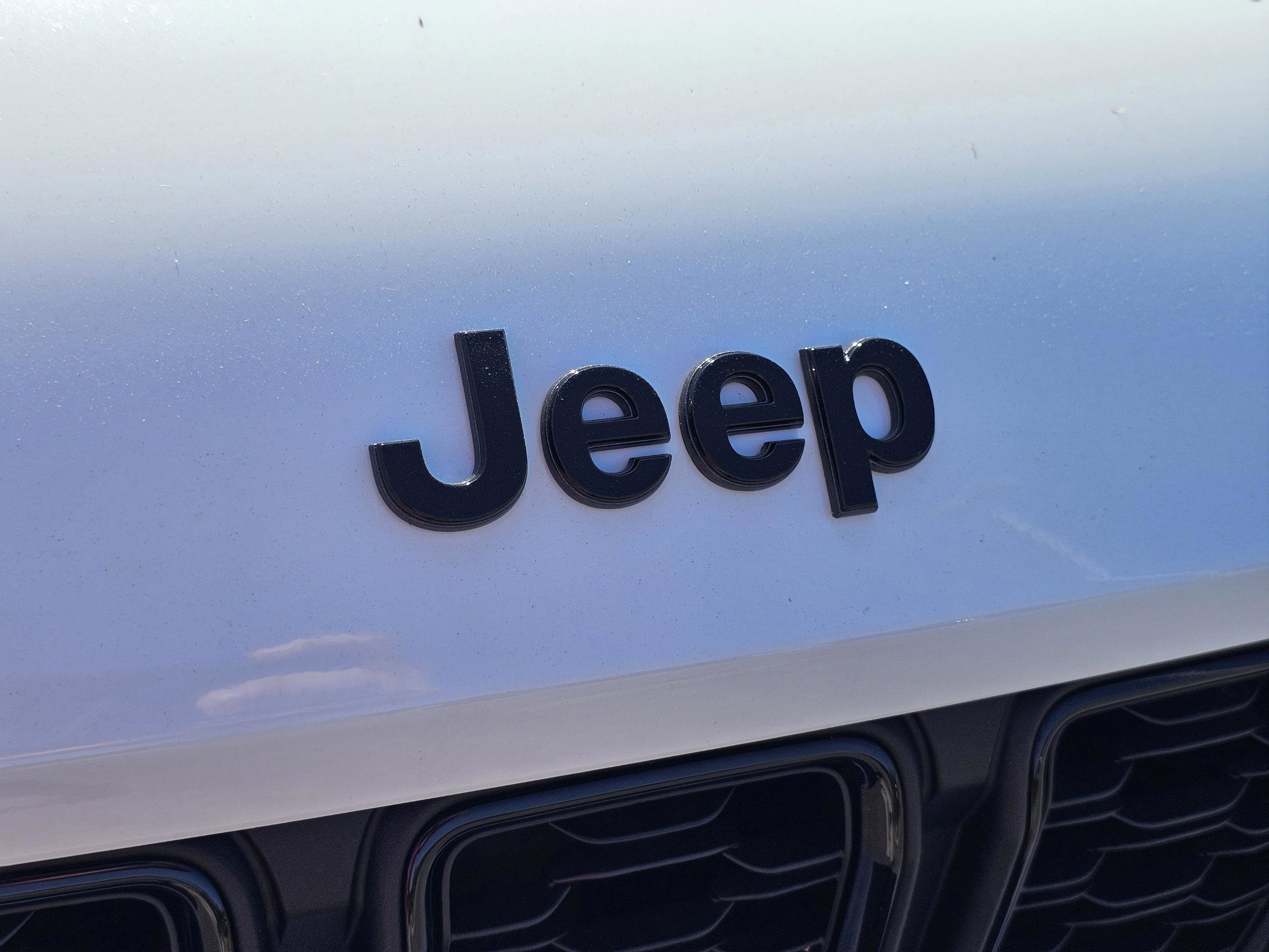 New 2025 Jeep Grand Cherokee L Altitude image 31