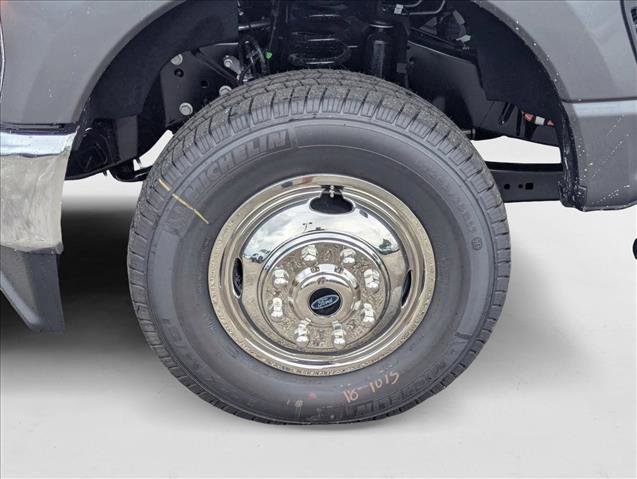 New 2026 Ford F350 XLT image 9