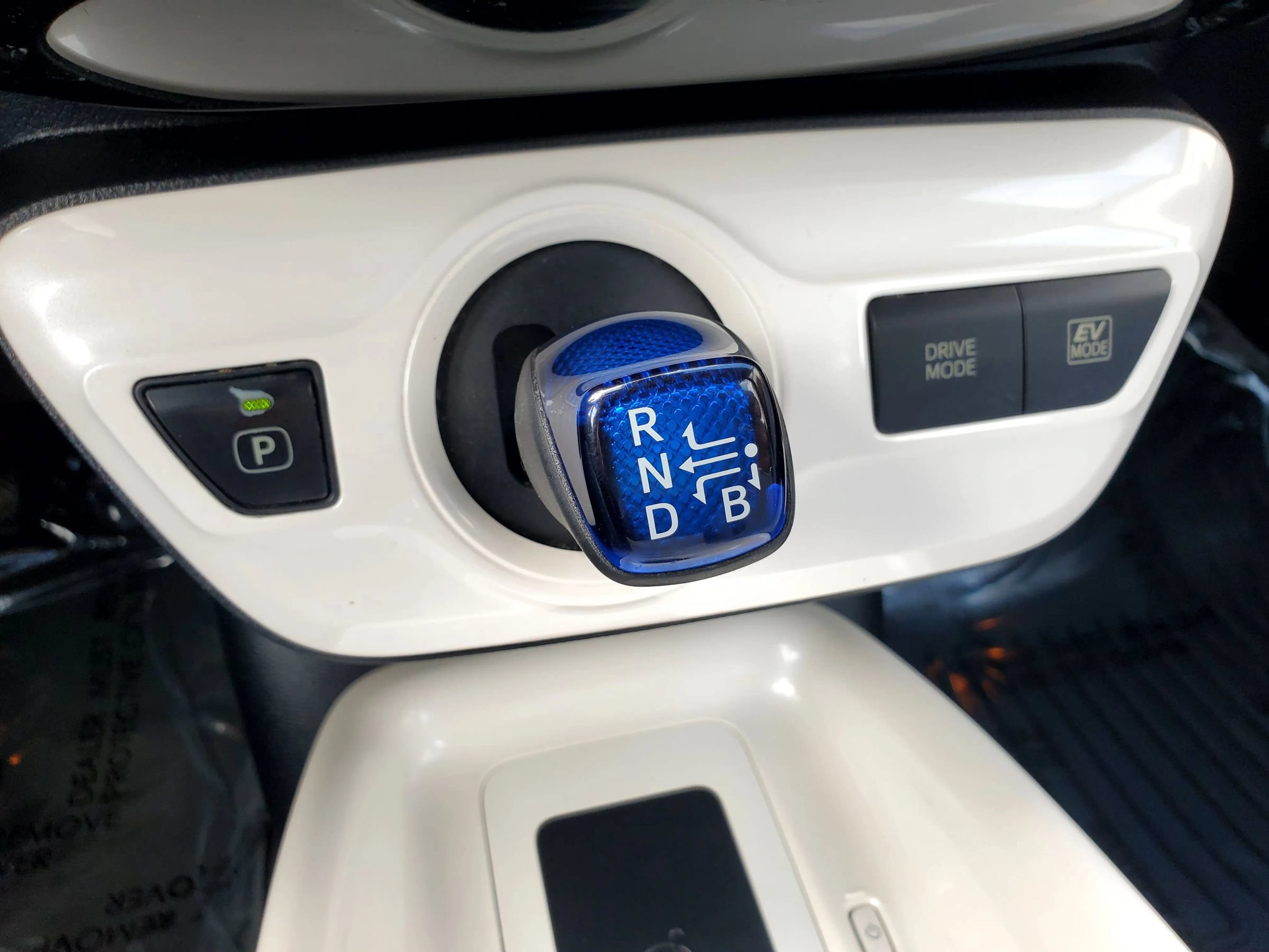 Used 2017 Toyota Prius Three w/ Carpet Mat Package FWD image 50