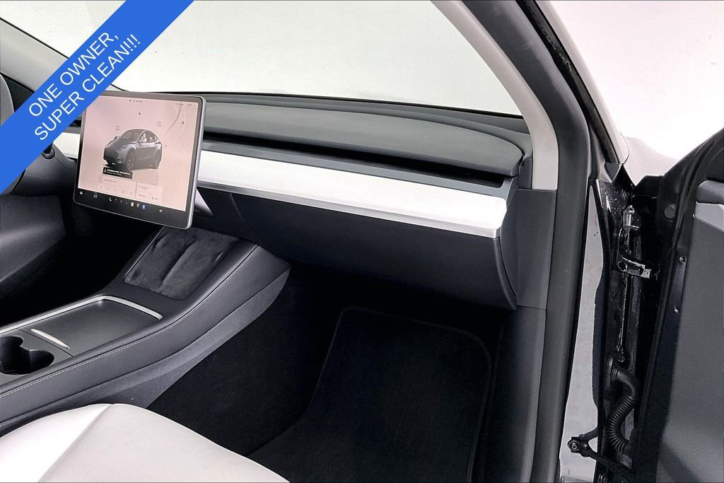 Used 2025 Tesla Model Y Long Range RWD image 15