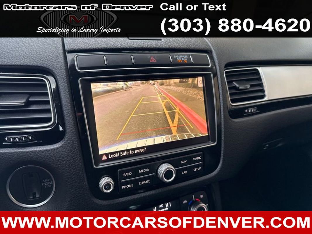 Used 2015 Volkswagen Touareg Sport AWD/4WD image 15
