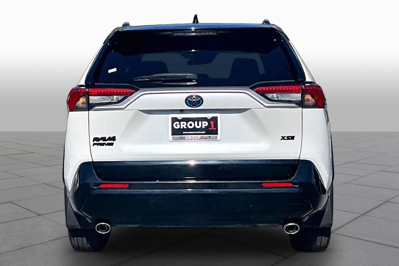 Used 2023 Toyota RAV4 XSE AWD/4WD image 5