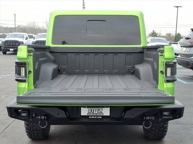 Used 2025 Jeep Gladiator Sport image 28