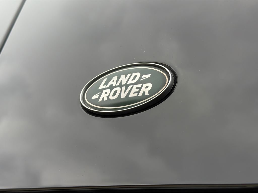 Used 2023 Land Rover Defender 110 S image 20