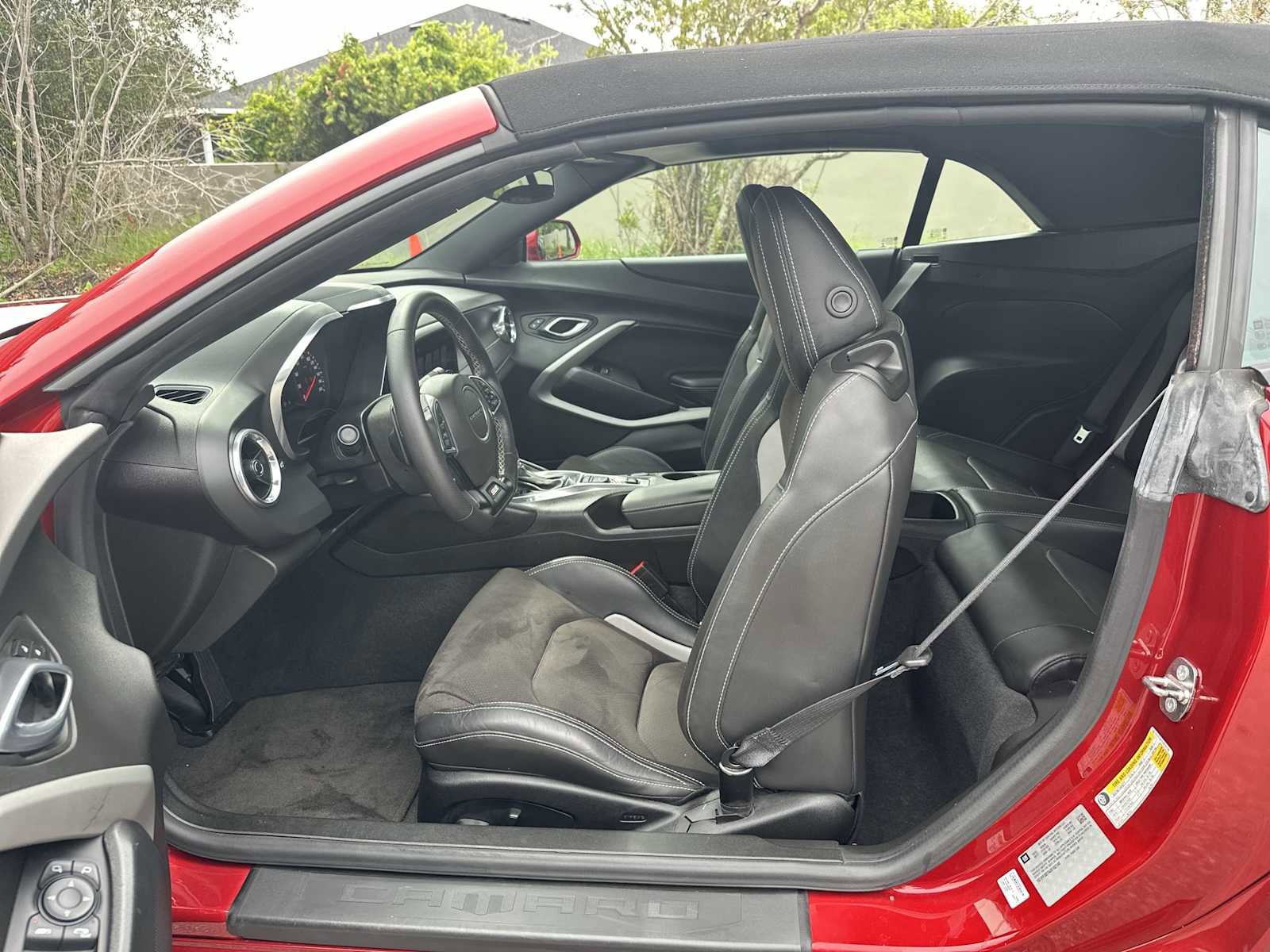 Used 2018 Chevrolet Camaro SS RWD image 2