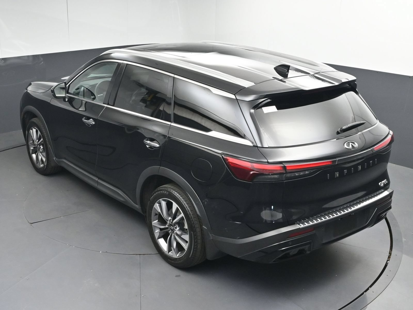 Used 2023 INFINITI QX60 Luxe w/ Cargo Package FWD image 38