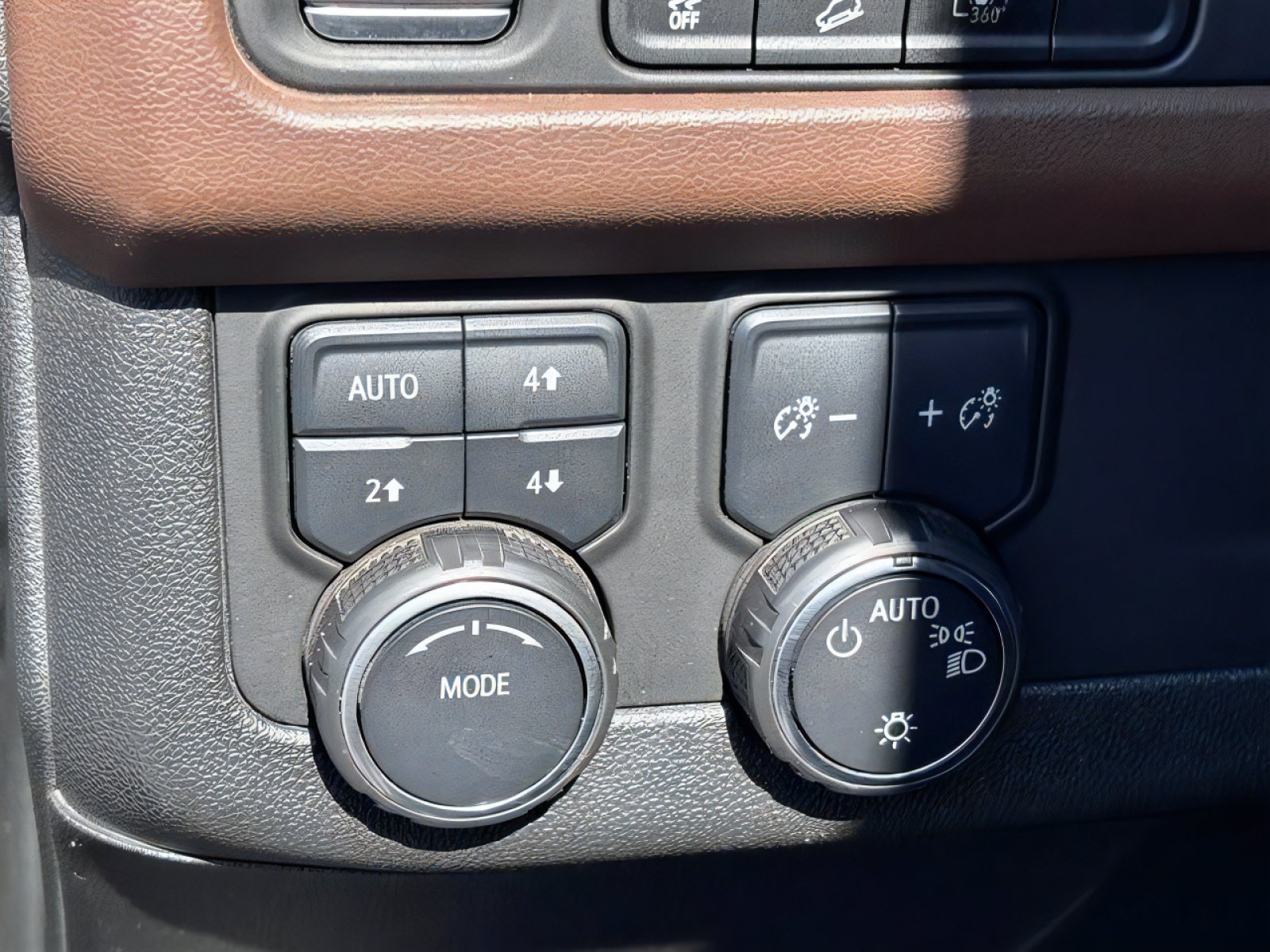 Used 2022 Chevrolet Tahoe High Country AWD/4WD image 21