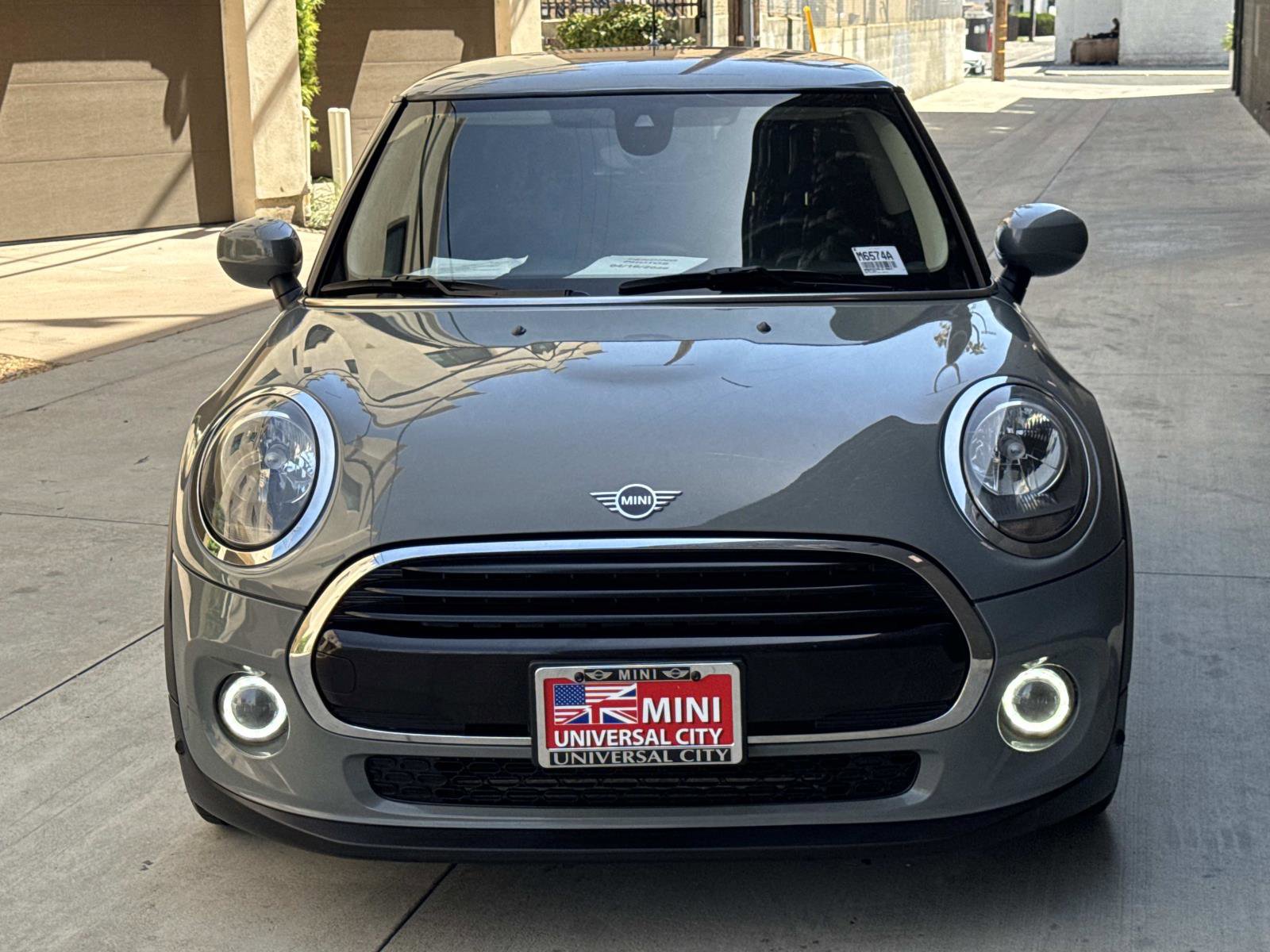 Used 2020 MINI Cooper 2-Door Hardtop FWD image 2