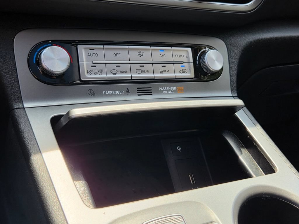 Used 2023 Hyundai Kona SEL FWD image 23