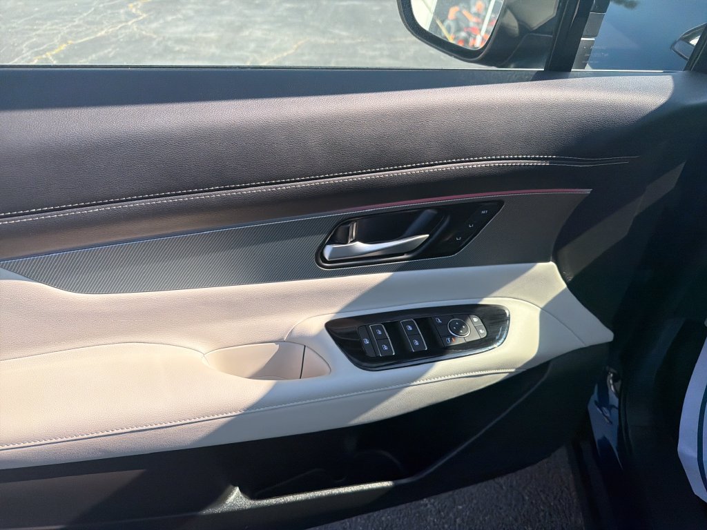 Used 2025 Nissan Murano SL w/ Cargo Package AWD/4WD image 13
