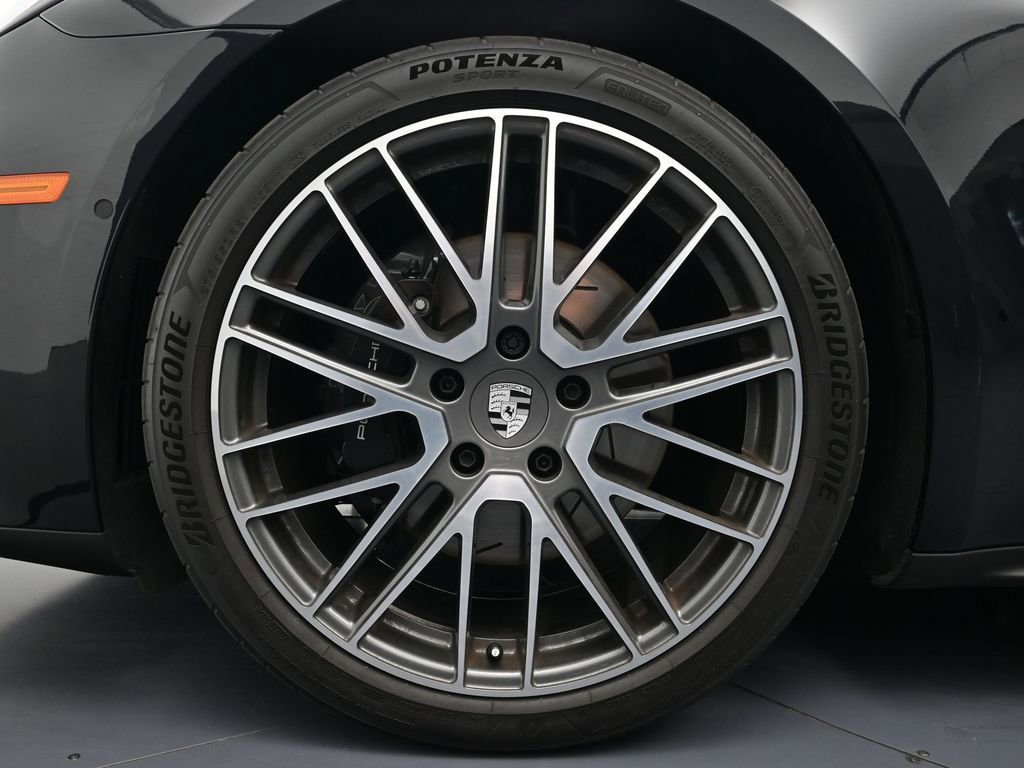 Certified 2026 Porsche Panamera 4 image 26