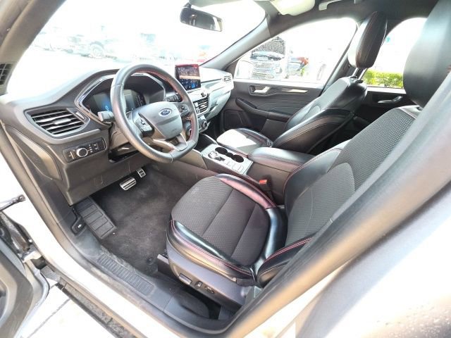 Used 2024 Ford Escape ST-Line image 14