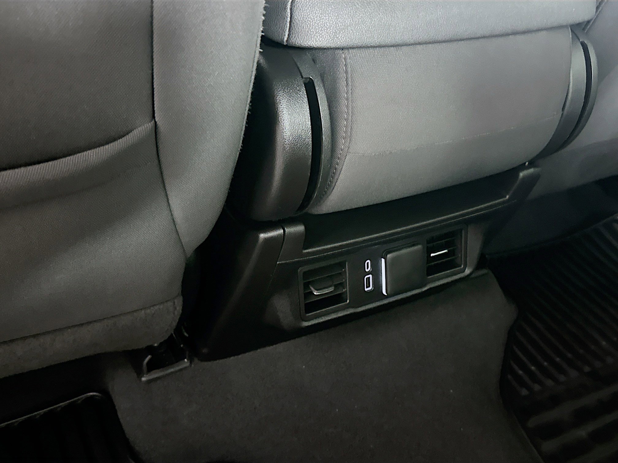 Used 2023 GMC Sierra 1500 Elevation image 26