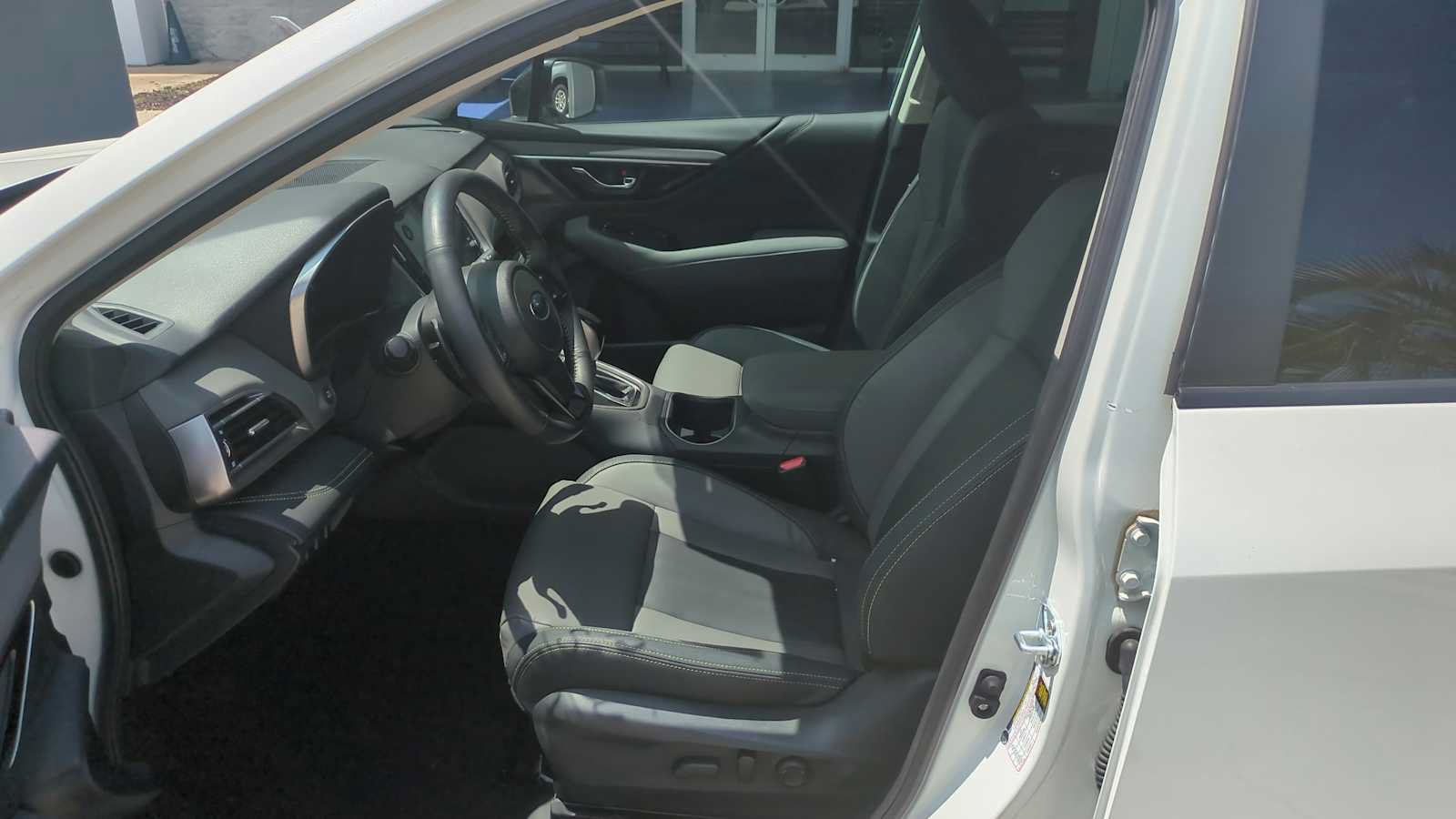Certified 2025 Subaru Outback Onyx Edition AWD/4WD image 12