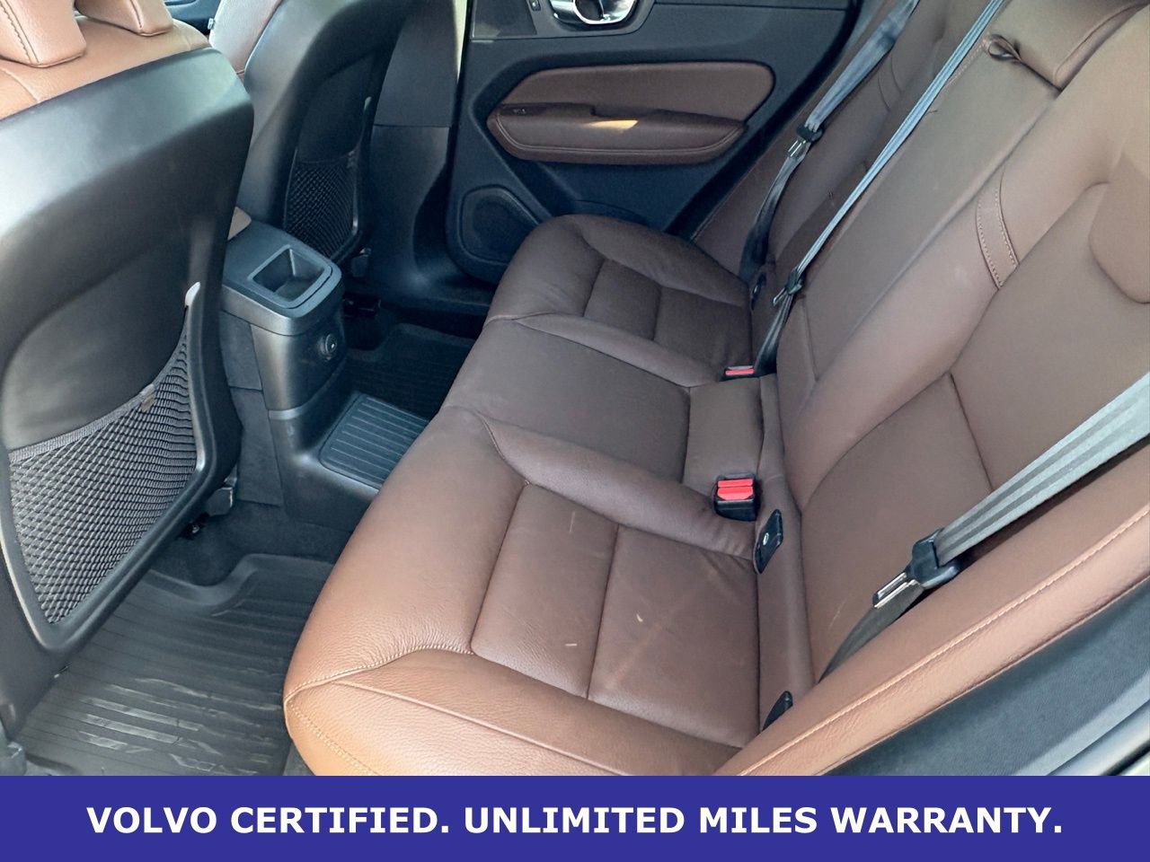 Certified 2023 Volvo XC60 T8 Plus w/ Protection Package Premier image 29