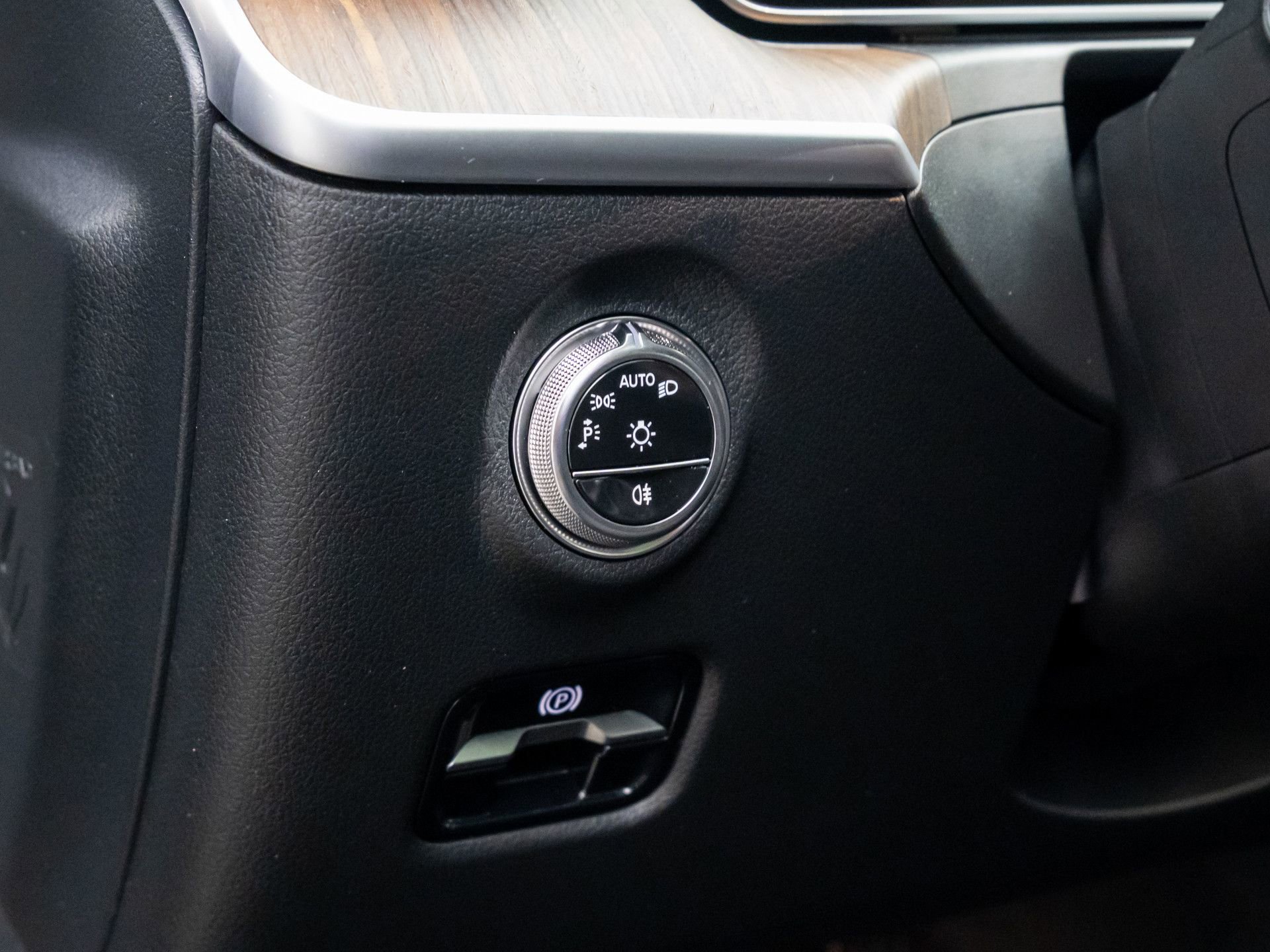 New 2026 Mercedes-Benz C 300 4MATIC Sedan image 22