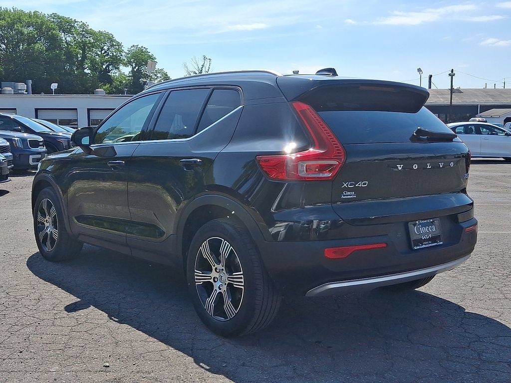 Used 2021 Volvo XC40 T5 Inscription w/ Climate Package AWD/4WD image 8
