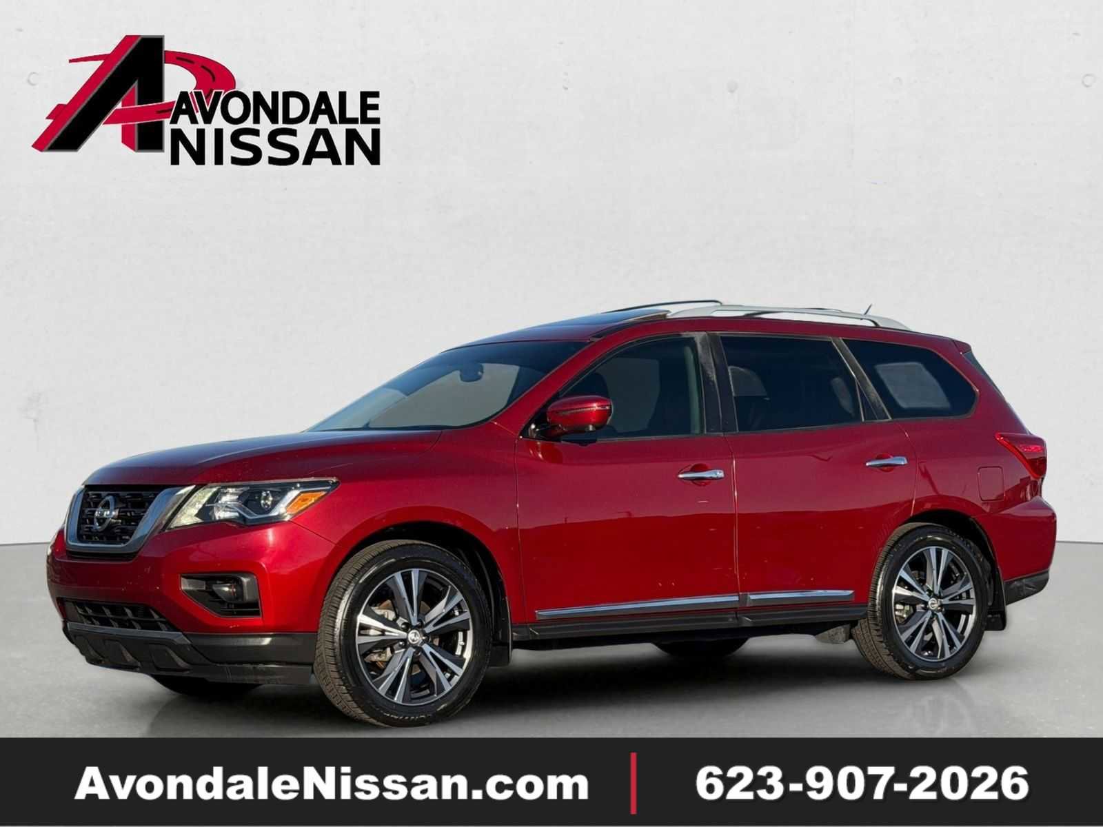Used 2018 Nissan Pathfinder Platinum image 1