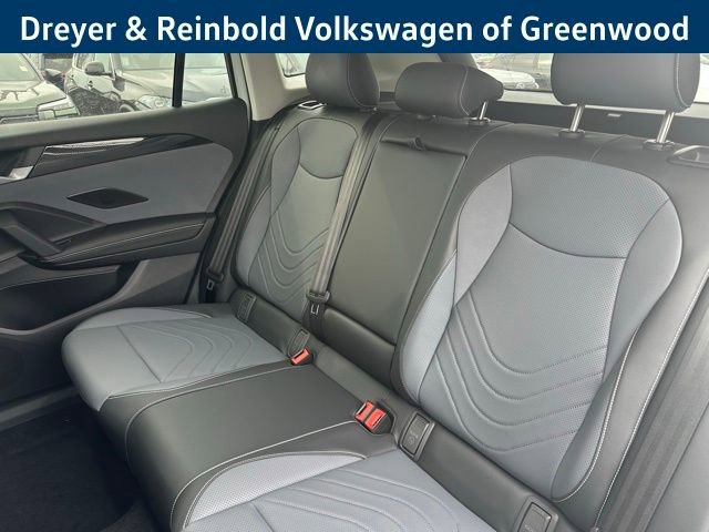 New 2026 Volkswagen Tiguan SE R-Line image 28