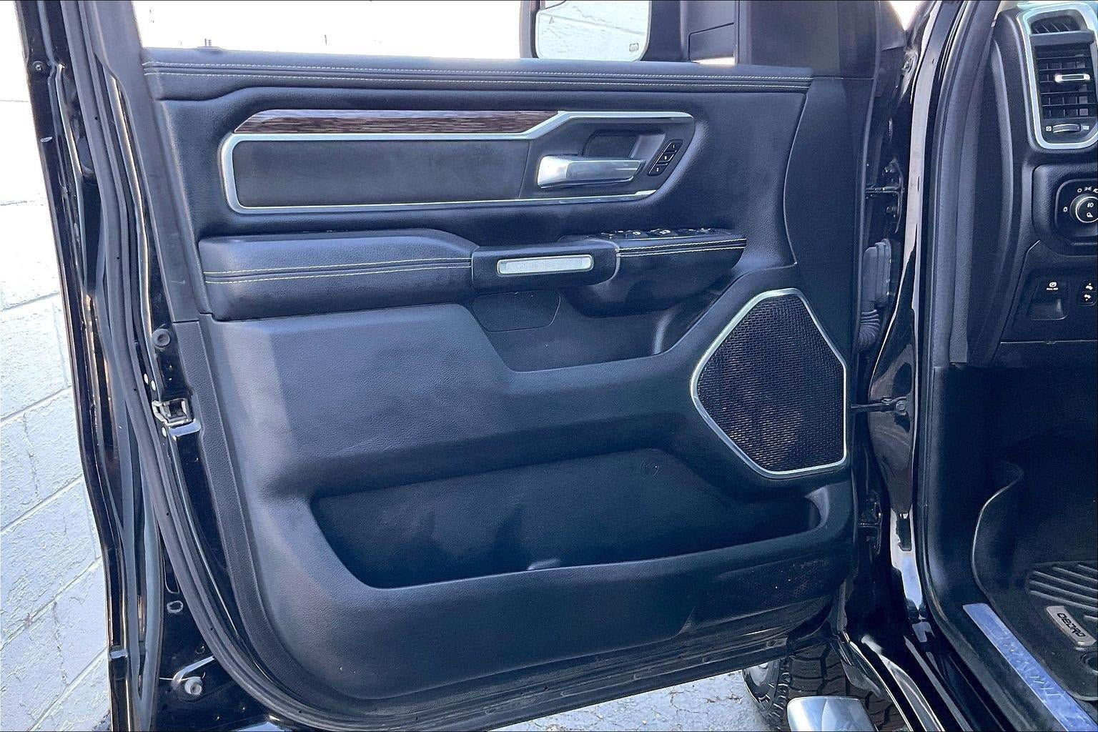 Used 2020 RAM 1500 Laramie AWD/4WD image 24