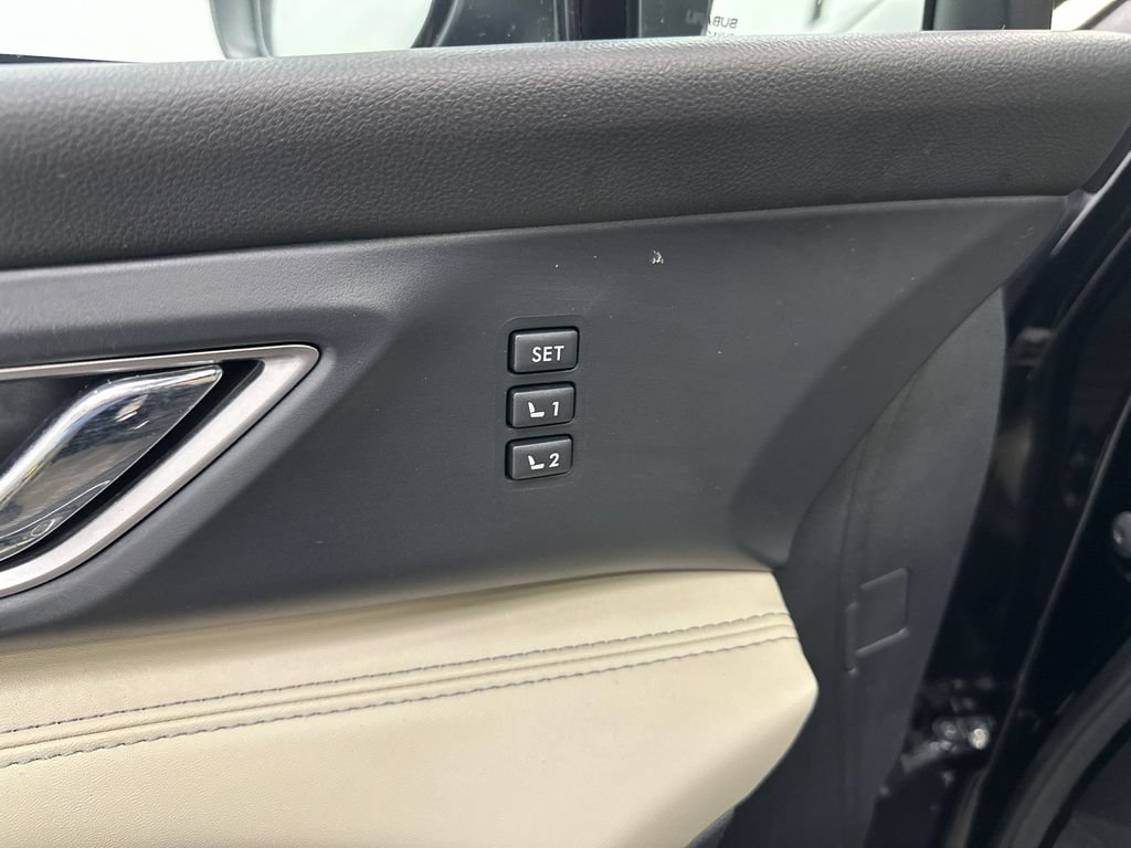 Used 2020 Subaru Ascent Limited w/ Technology Package AWD/4WD image 12
