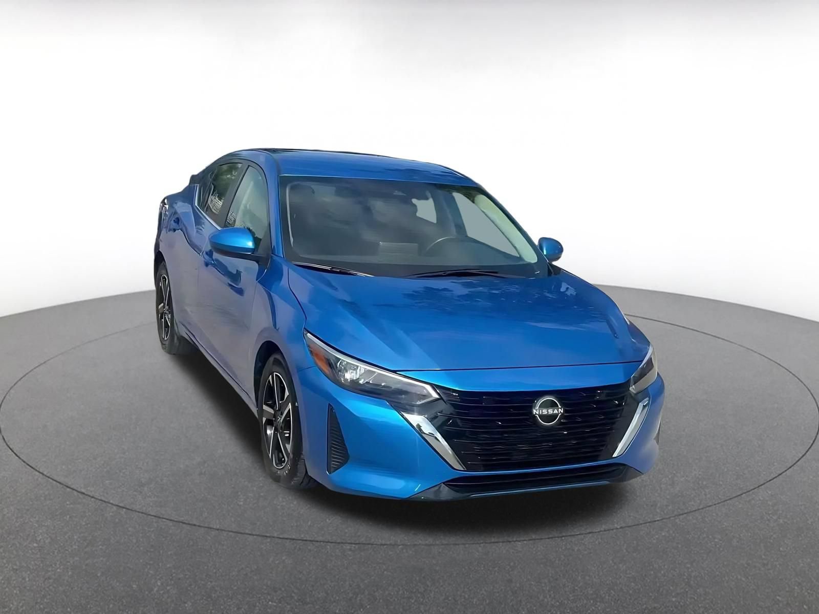 Used 2025 Nissan Sentra SV FWD image 3
