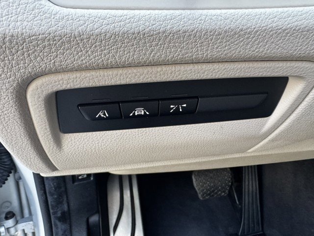 Used 2017 BMW 340i Gran Turismo xDrive image 32