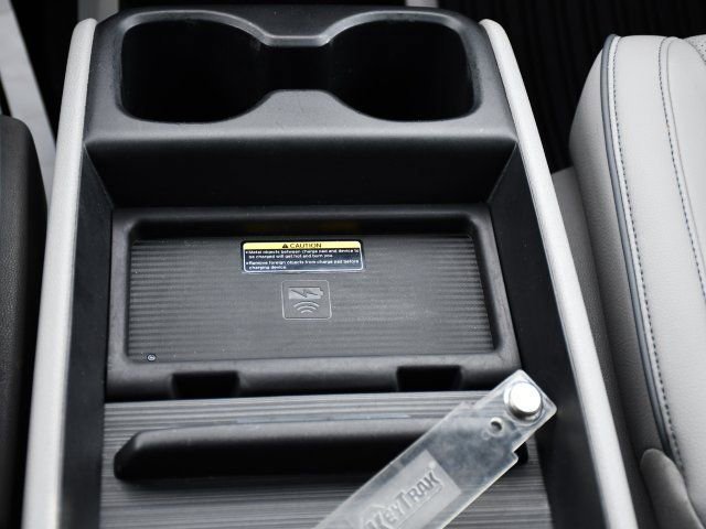Used 2024 Honda Odyssey Elite image 28