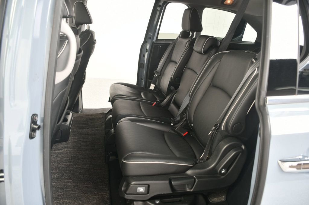 Used 2024 Honda Odyssey Elite image 33