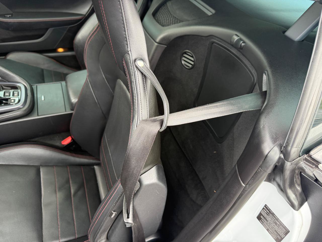 Used 2018 Jaguar F-TYPE Coupe RWD image 19