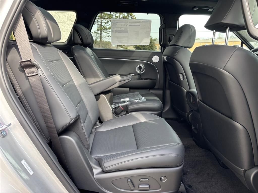 New 2026 Hyundai Palisade Calligraphy FWD image 13