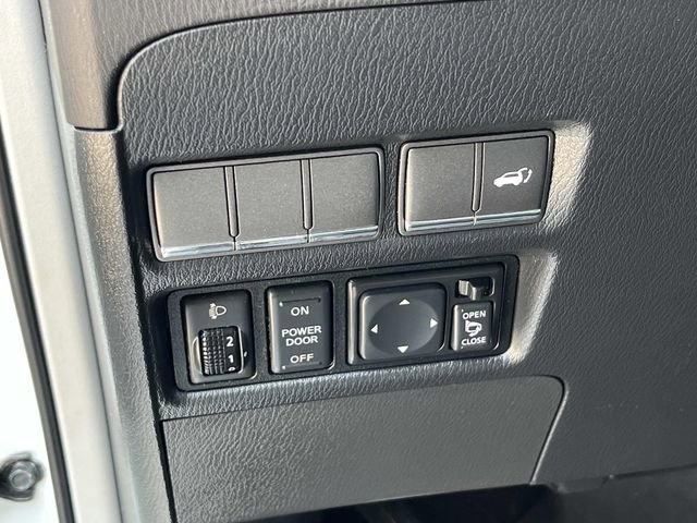 Used 2012 INFINITI QX56 2WD w/ Deluxe Touring Pkg image 35