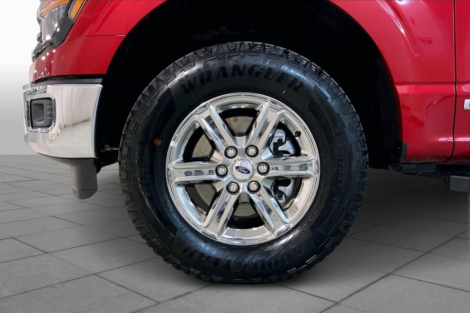 Used 2025 Ford F150 XLT w/ Equipment Group 301A Standard AWD/4WD image 17