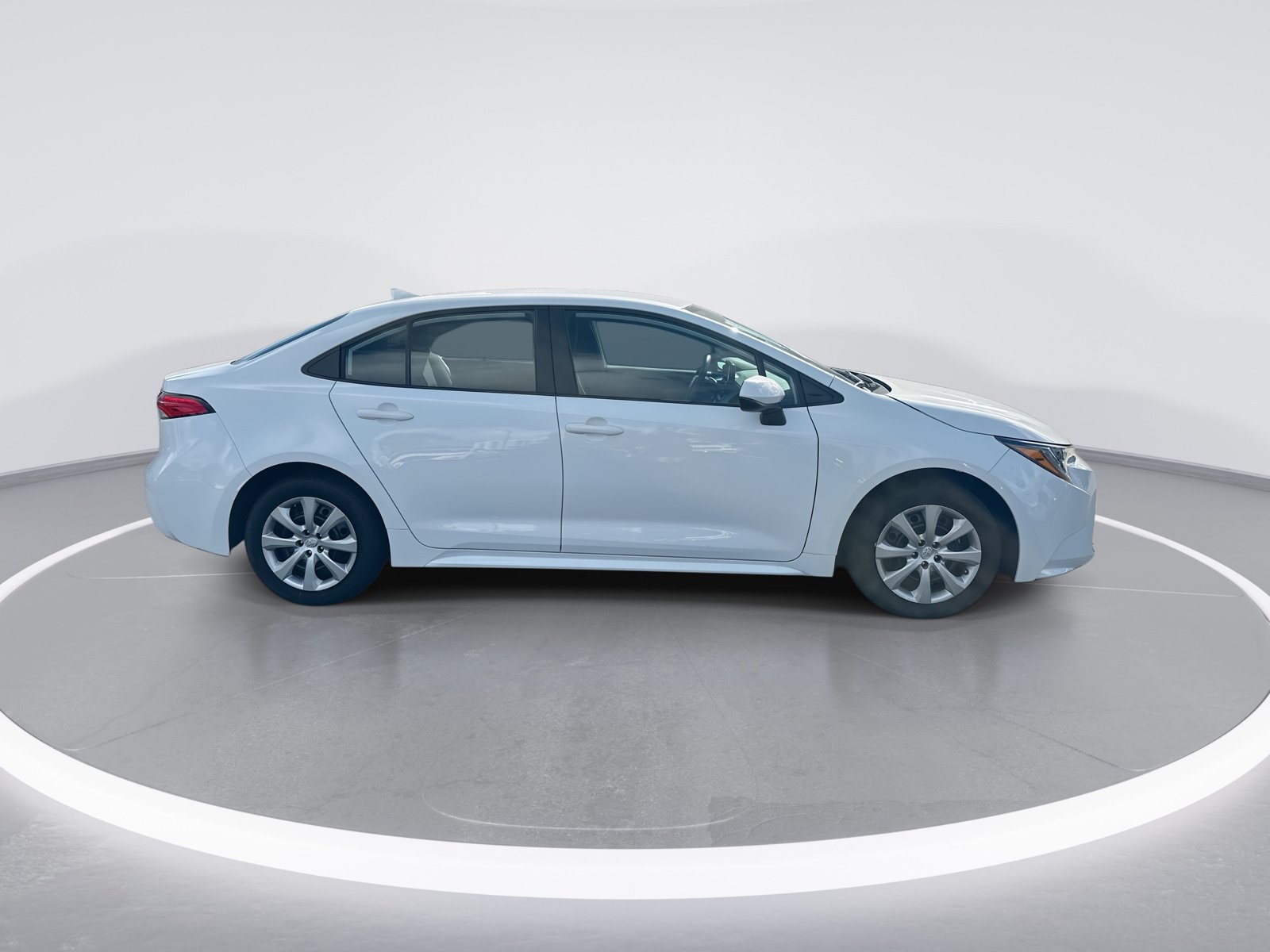 Used 2026 Toyota Corolla LE FWD image 10