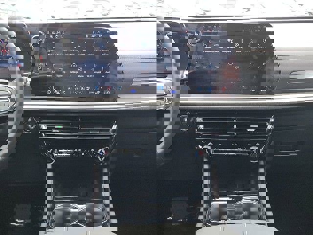 New 2026 Chevrolet Traverse LT w/ Sun and Wheel Package image 21