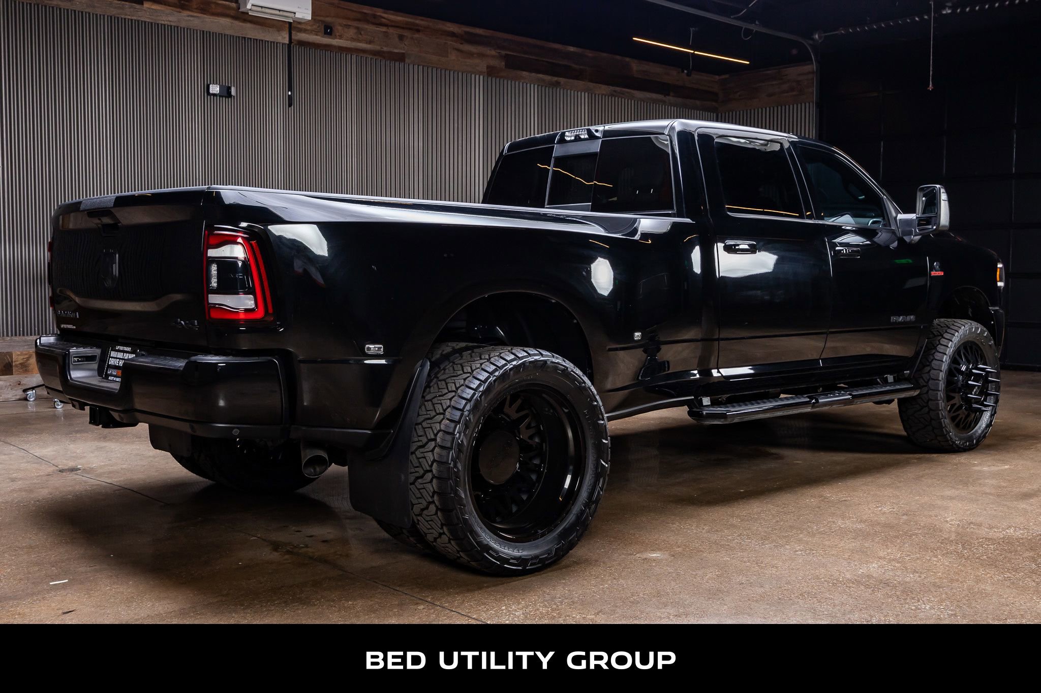 Used 2024 RAM 3500 Laramie w/ Night Edition image 10