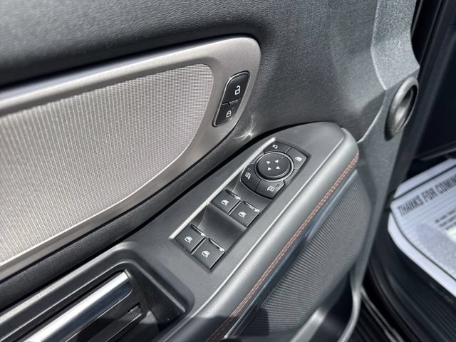 Used 2025 Ford Expedition Active AWD/4WD image 13