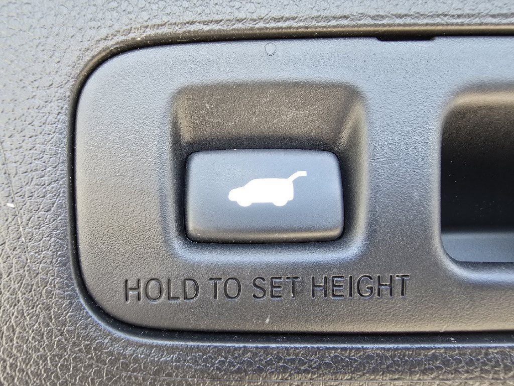 Used 2023 Honda CR-V Sport Touring image 17