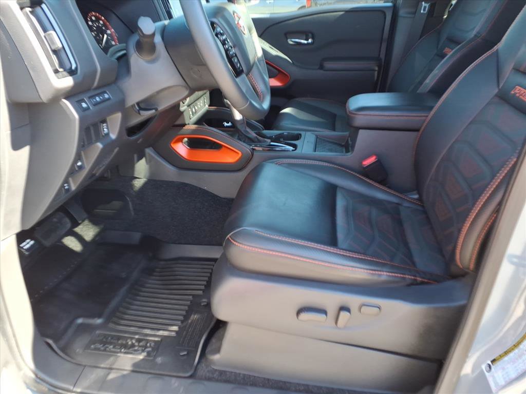 Used 2025 Nissan Frontier PRO-4X w/ Pro Premium Package image 7