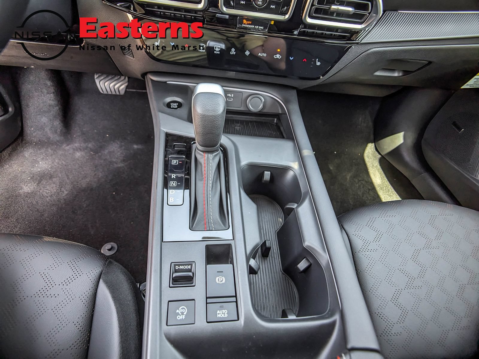New 2026 Nissan Sentra SR w/ SR Premium Package FWD image 13