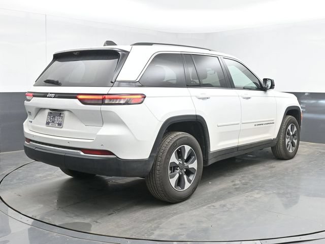 Used 2022 Jeep Grand Cherokee Limited 4xe w/ Luxury Tech Group II AWD/4WD image 10
