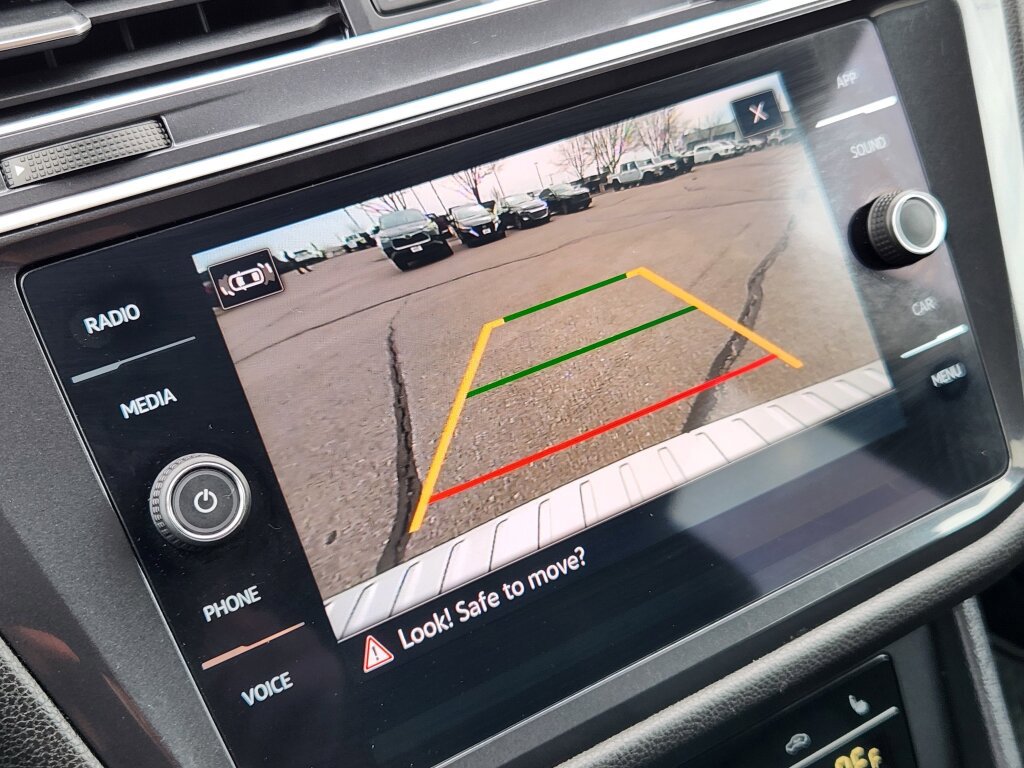 Used 2024 Volkswagen Tiguan SE image 21