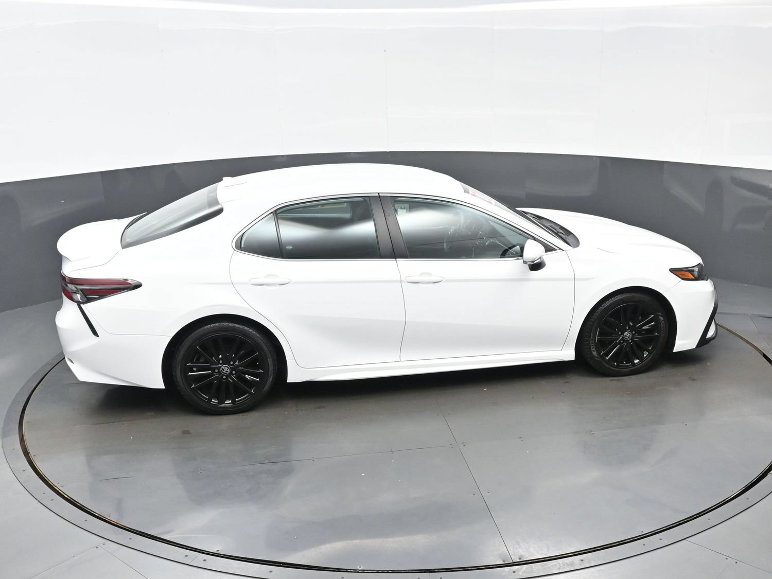 Used 2022 Toyota Camry SE AWD/4WD image 41