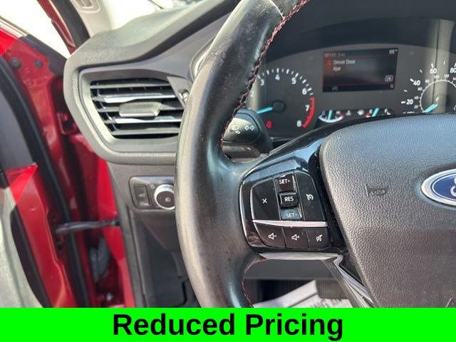 Used 2022 Ford Escape SEL w/ SEL Stealth AWD Package image 17