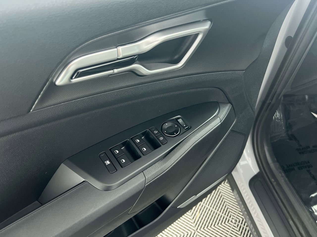 New 2026 Kia Sportage S image 16