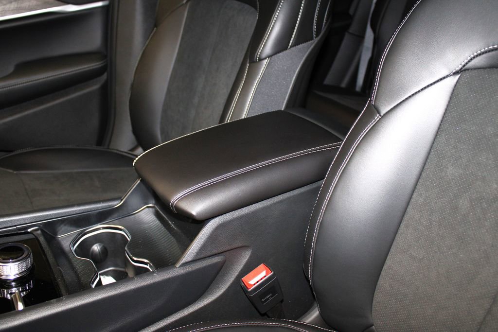 New 2026 Jeep Grand Cherokee Altitude image 23
