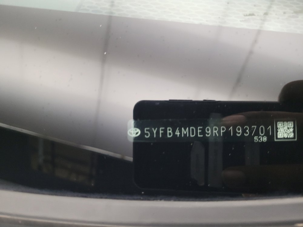 Used 2024 Toyota Corolla LE FWD image 33
